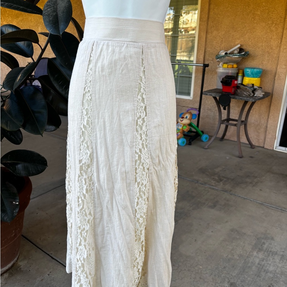 SOLD INC International Concepts Cream Lace Maxi Skirt